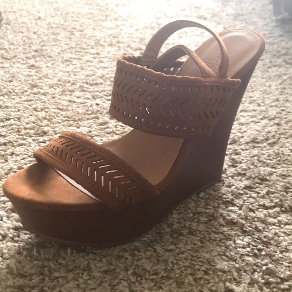 Brown wedge Sandle